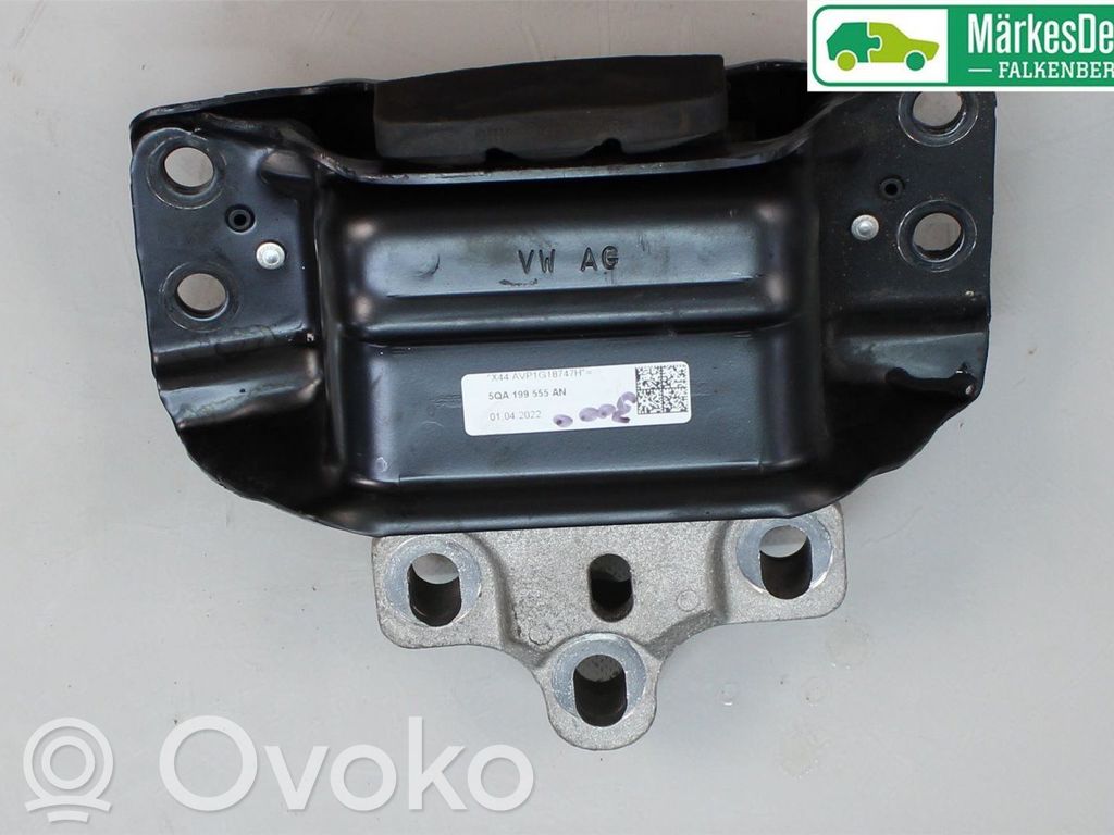 Volkswagen Tiguan Suport motor 