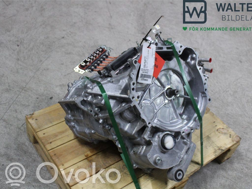 Toyota Yaris XP210 Caja de cambios automática 