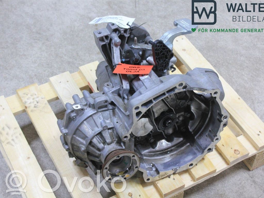 Volkswagen PASSAT B8 Scatola del cambio manuale a 6 velocità 