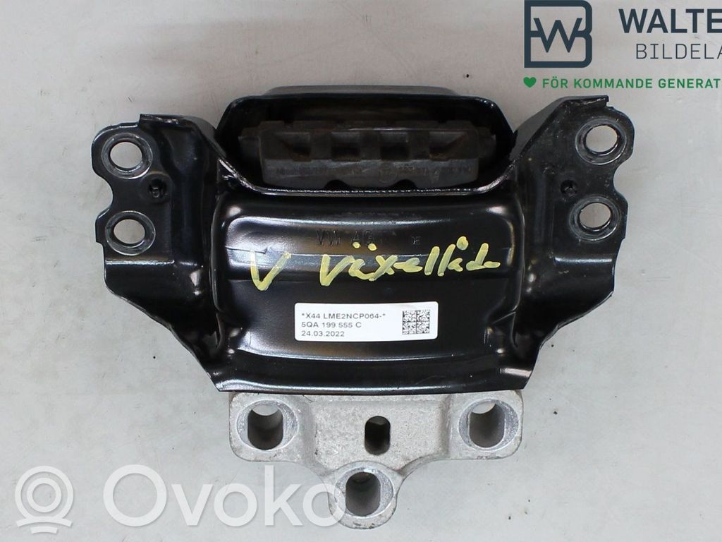 Engine mounting bracket   5QA199555C,5QA199555C,5QA199555C