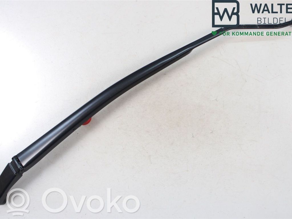 Toyota Yaris XP210 Braccio della spazzola tergicristallo anteriore