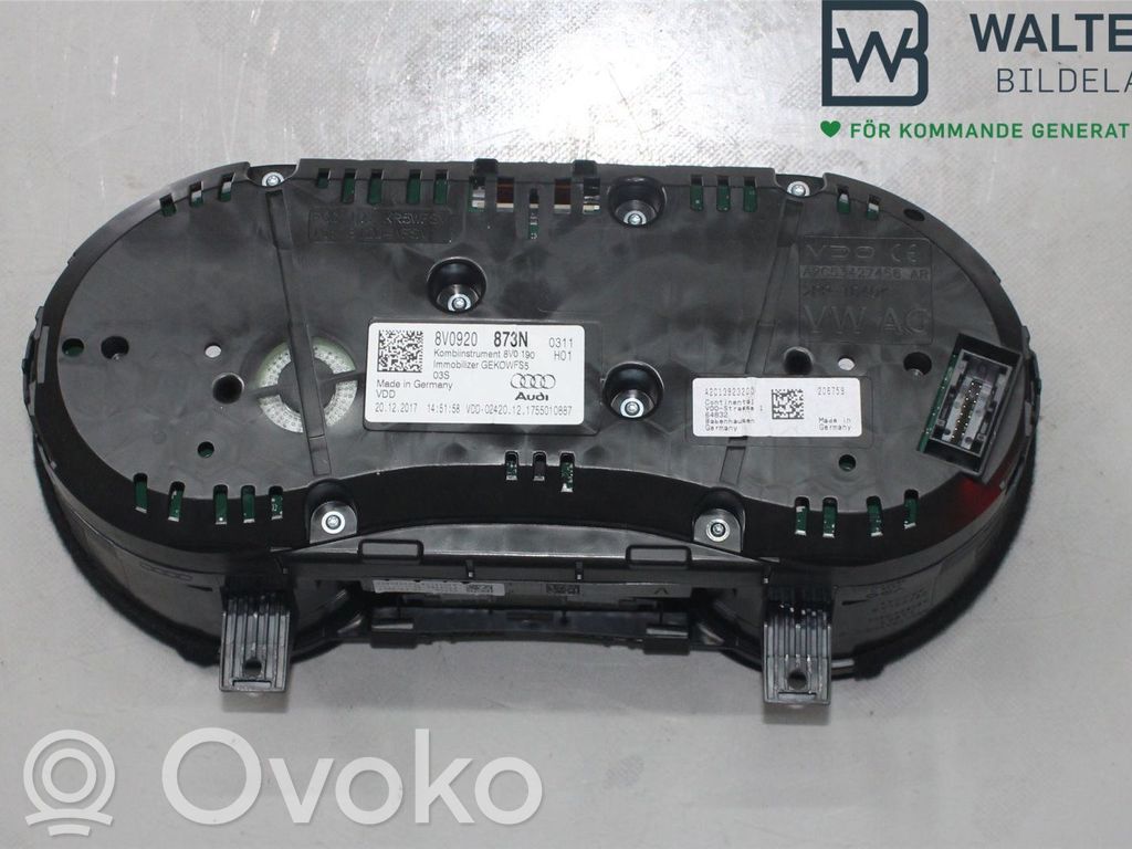 Audi A3 S3 8V Licznik / Prędkościomierz 