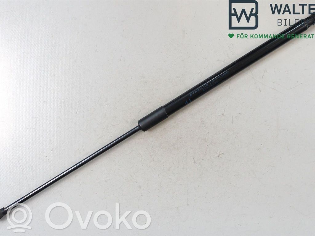 Toyota Corolla E210 E21 Amortyzator / Siłownik tylnej klapy bagażnika 