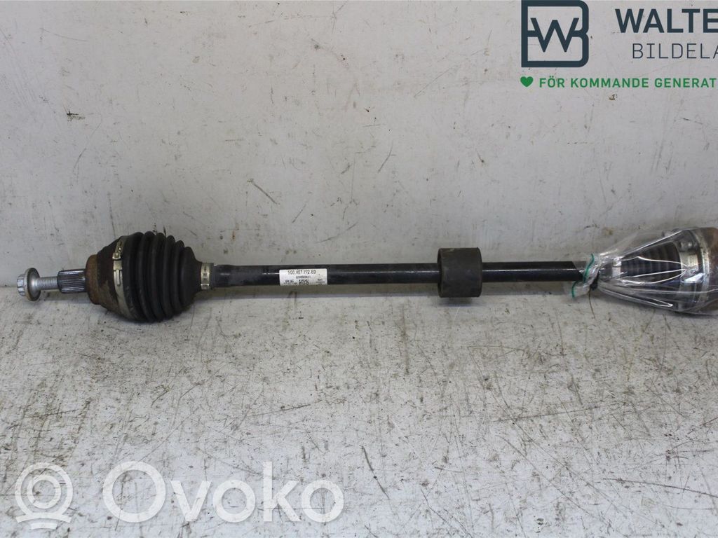 Volkswagen Golf VIII Półoś przednia 