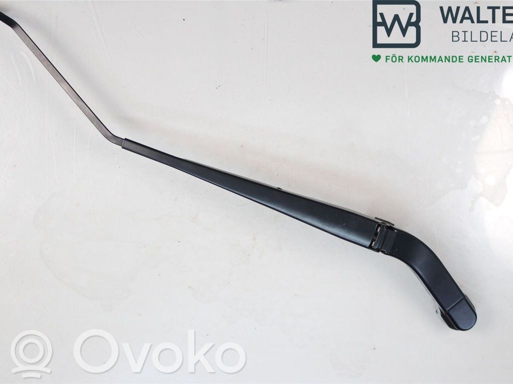Land Rover Discovery 4 - LR4 Front wiper blade arm 