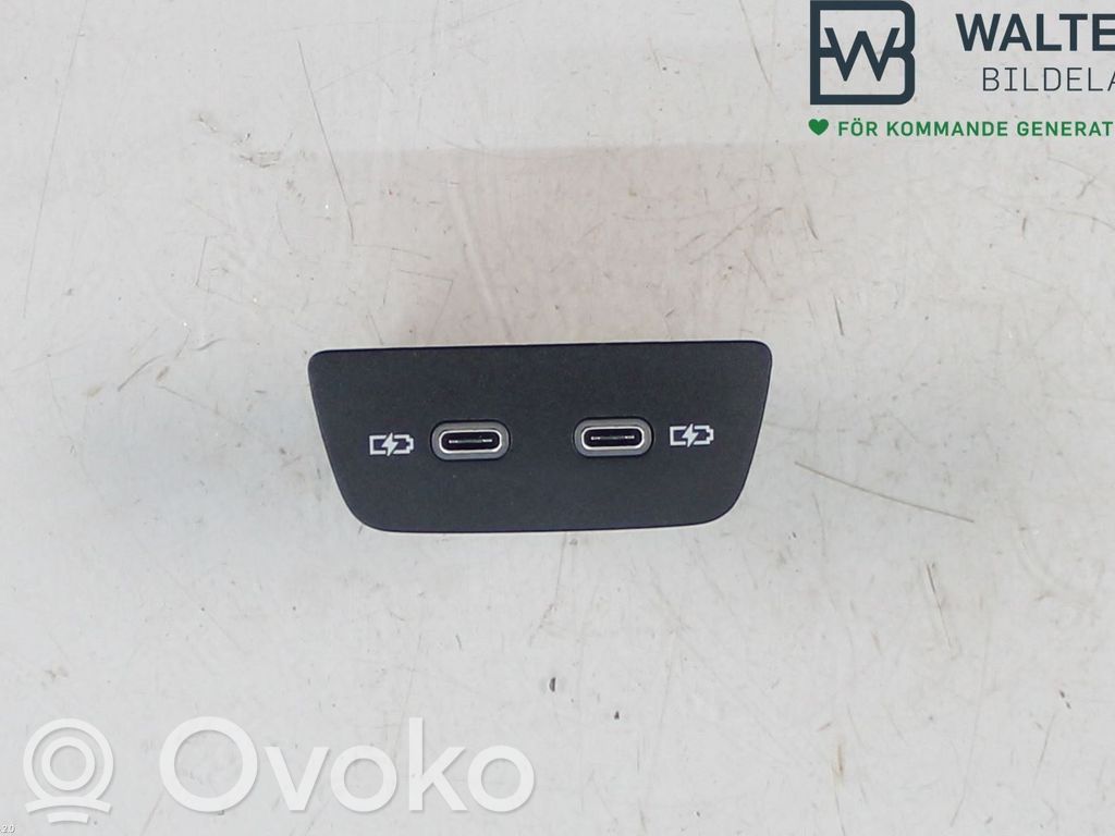 Enchufe conector USB   2G6035954,2G6035954,2G6035954
