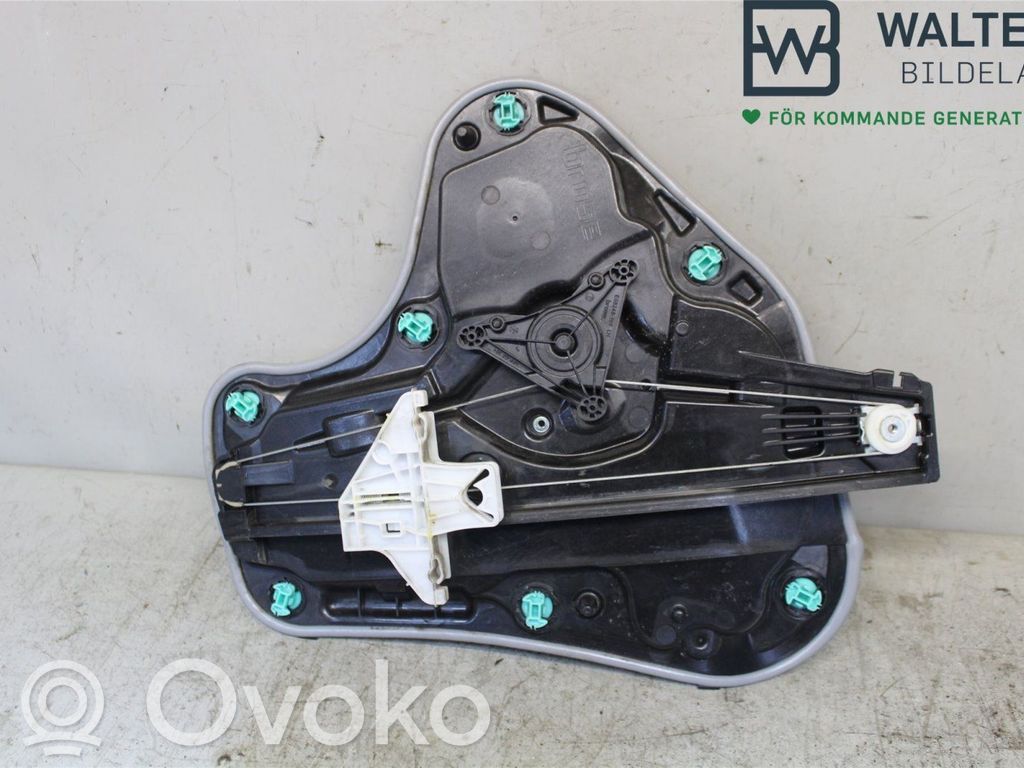 Volkswagen Golf VIII Macara geam față fără motor 