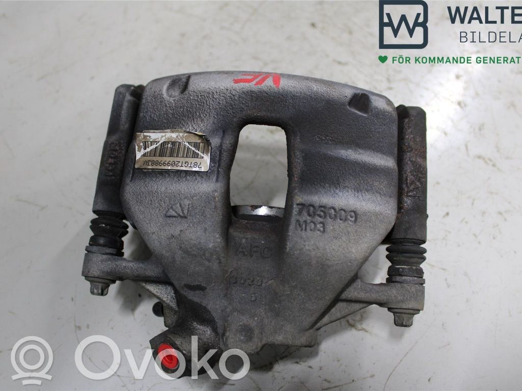 Peugeot 308 Zacisk hamulcowy przedni 