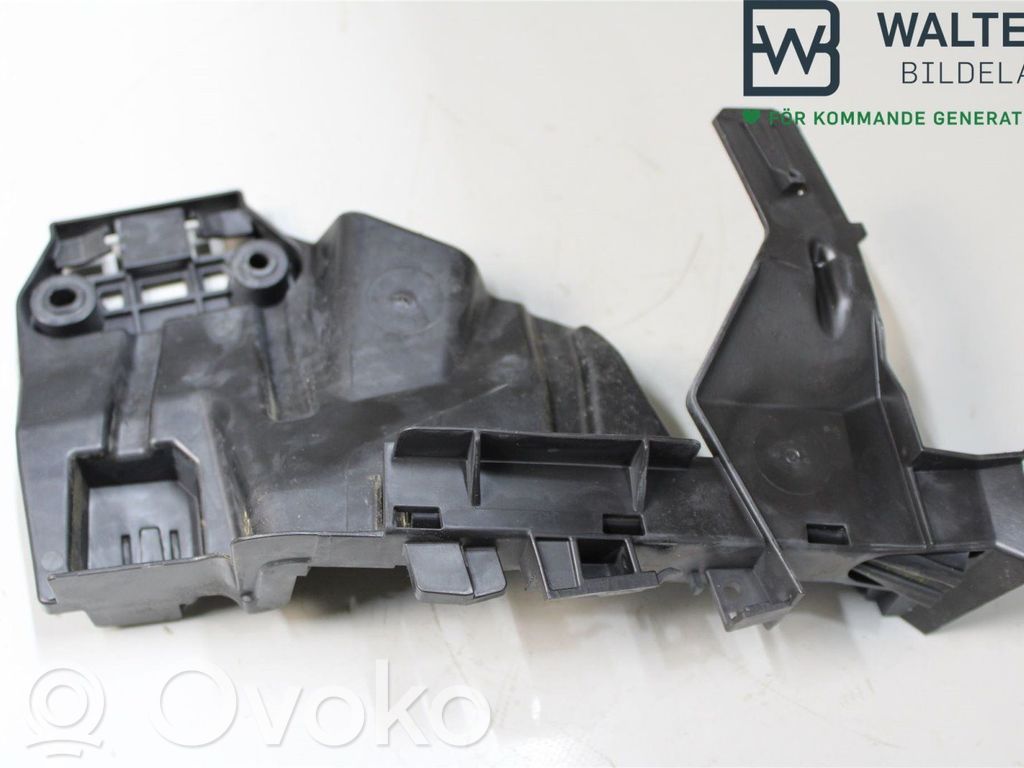 Volvo XC90 Front door windshield rail 