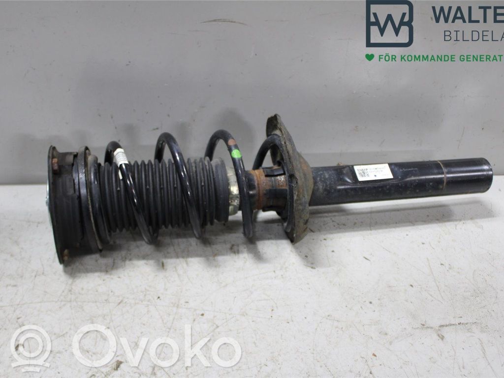Volkswagen Golf VII Amortisseur avant avec ressort