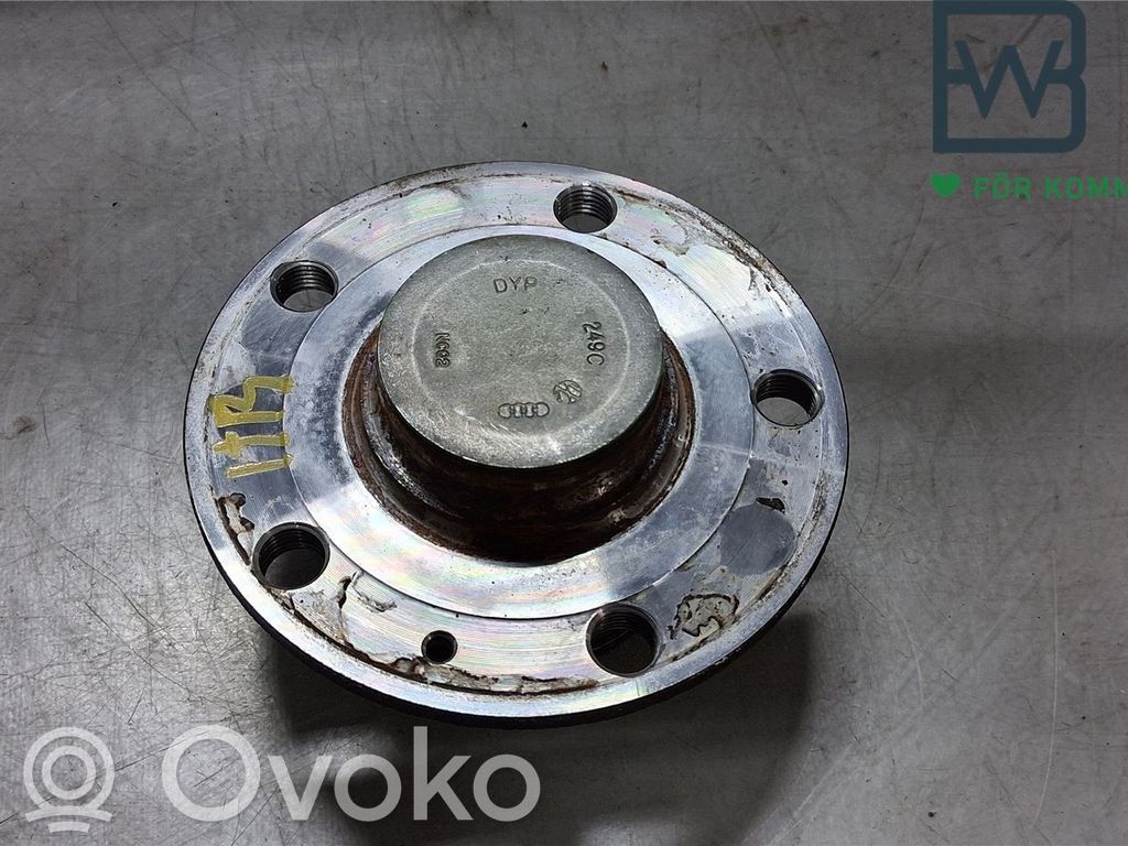 Audi A3 8Y Mozzo portante ruota posteriore 