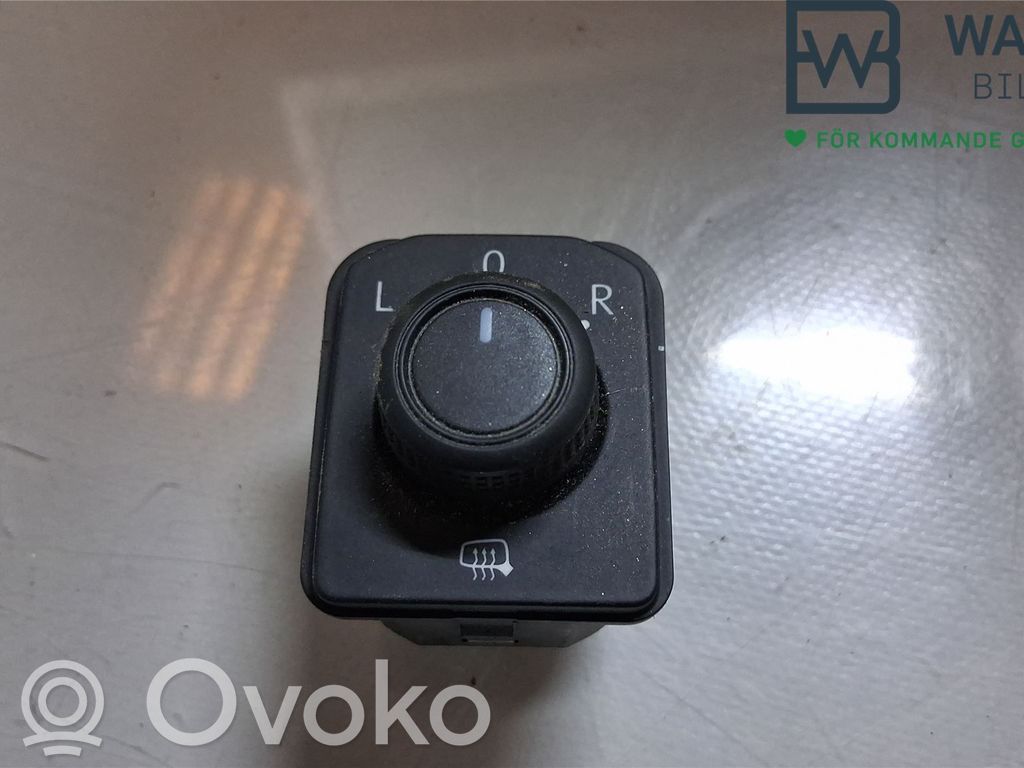 Volkswagen Caddy Interruptor del espejo lateral 
