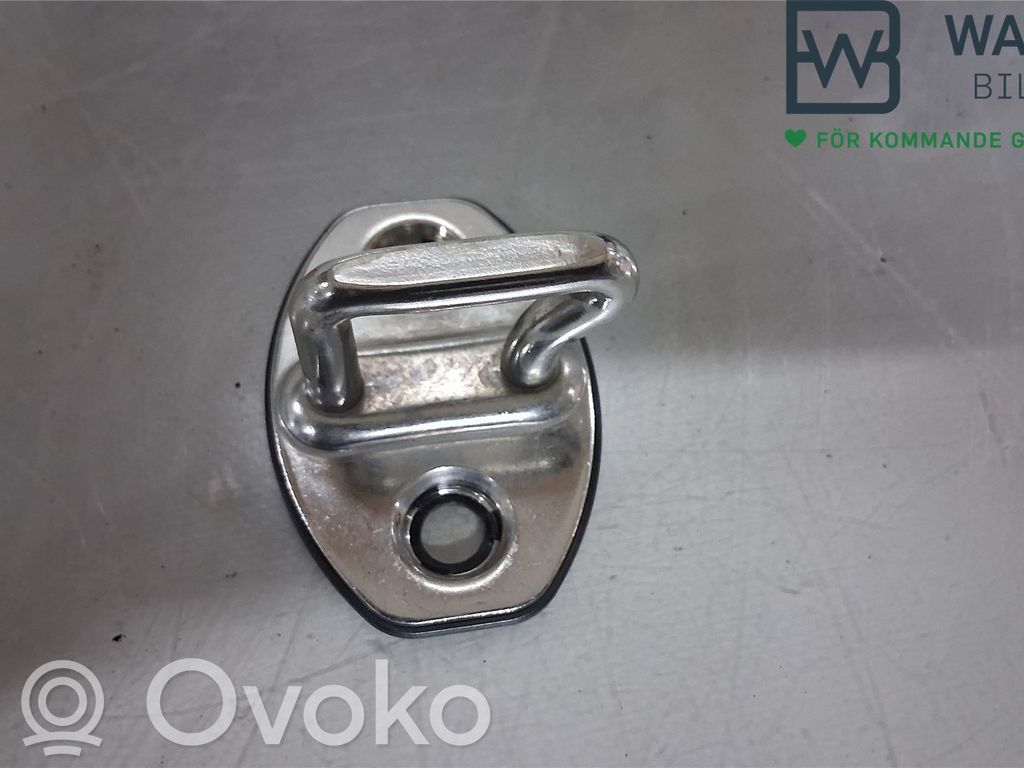 Volkswagen Beetle A5 Etuoven lukko 