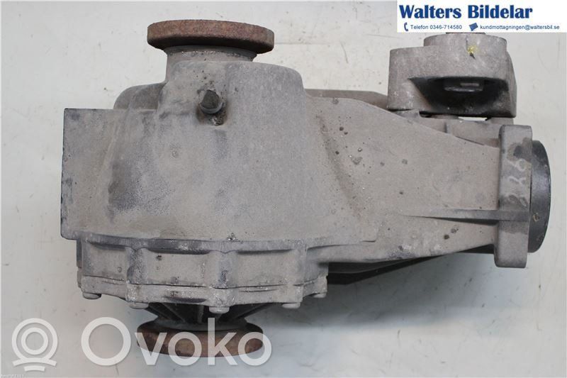 Audi A6 S6 C5 4B Galinis reduktorius 
