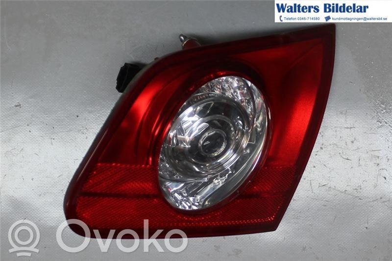 Volkswagen PASSAT B6 Luci posteriori del portellone del bagagliaio