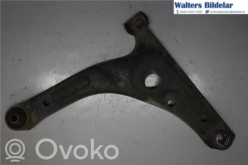 Ford Focus Front lower control arm/wishbone 