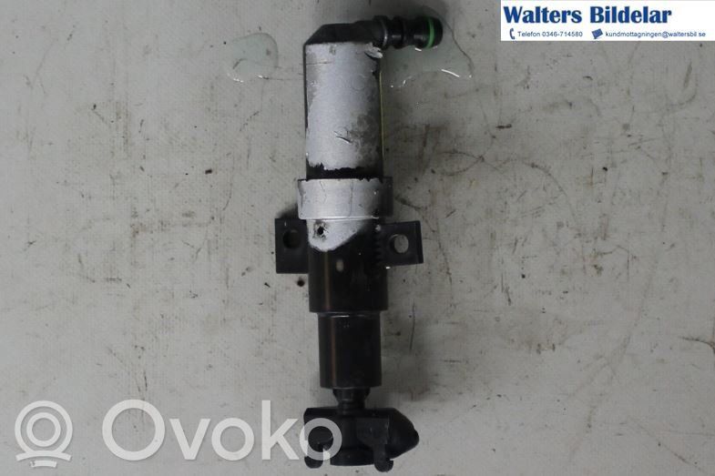 Volkswagen PASSAT B6 Ugello a spruzzo lavavetri per faro 