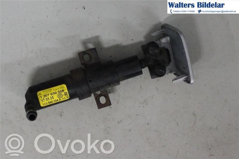 Volkswagen PASSAT B6 Ugello a spruzzo lavavetri per faro