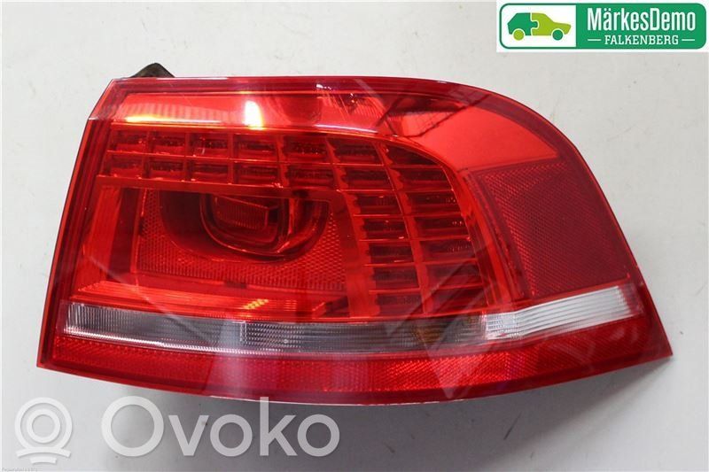 Volkswagen PASSAT B7 Luci posteriori 