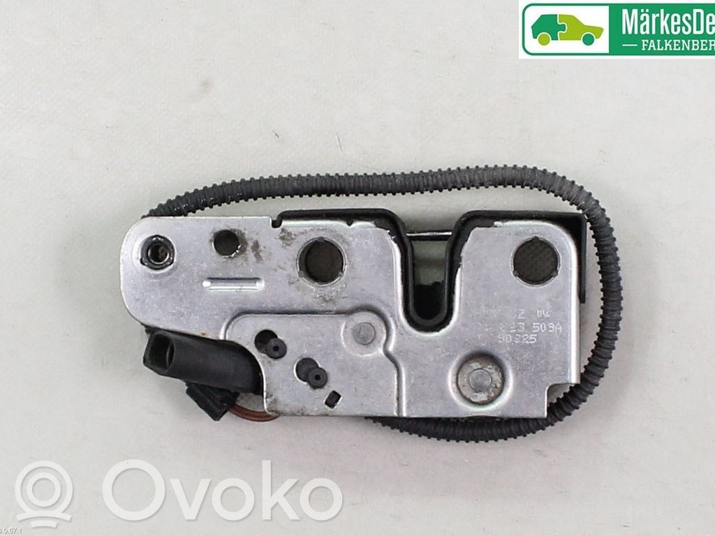 Volkswagen Eos Engine bonnet/hood lock/catch 
