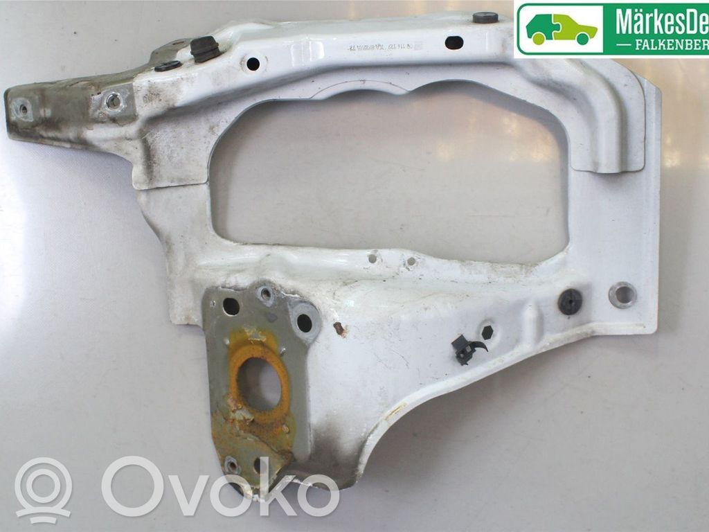 Opel Combo D Ajovalon kannake 