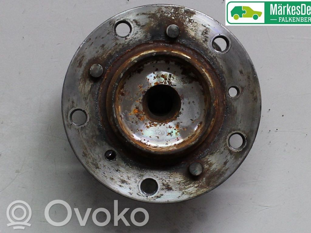 BMW 5 E60 E61 Priekšējā riteņa rumbas vārpstas šarnīrs (stupica, capfa) 