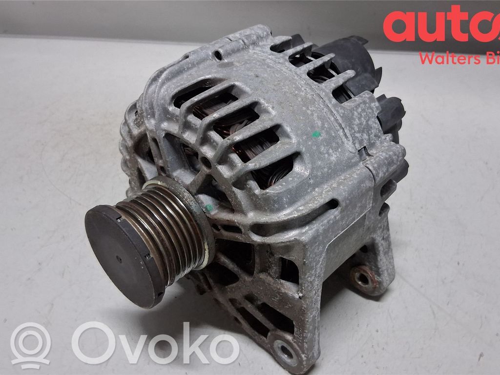 Renault Captur Generator/alternator 