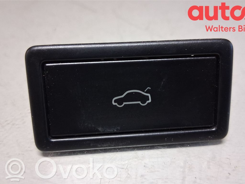 Volkswagen Tiguan Tailgate/boot open switch button 