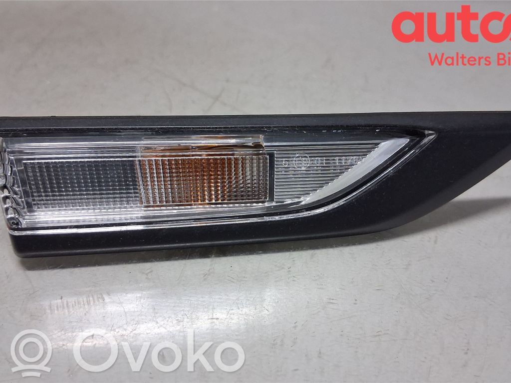 Volkswagen Caddy Kierunkowskaz błotnika przedniego 