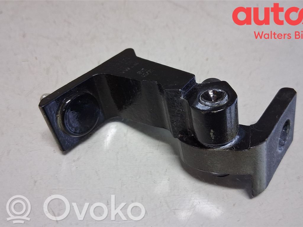 Bisagra inferior puerta delantera   4K8831402D,4K8831402D,4K8831402D