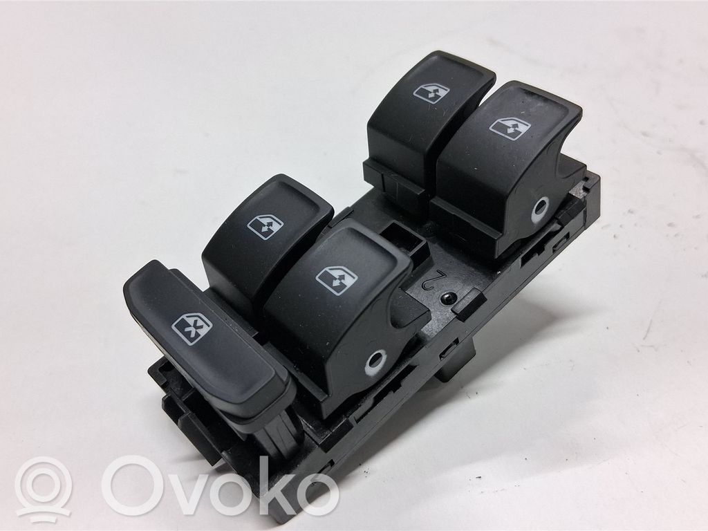Volkswagen Tiguan Przyciski szyb 
