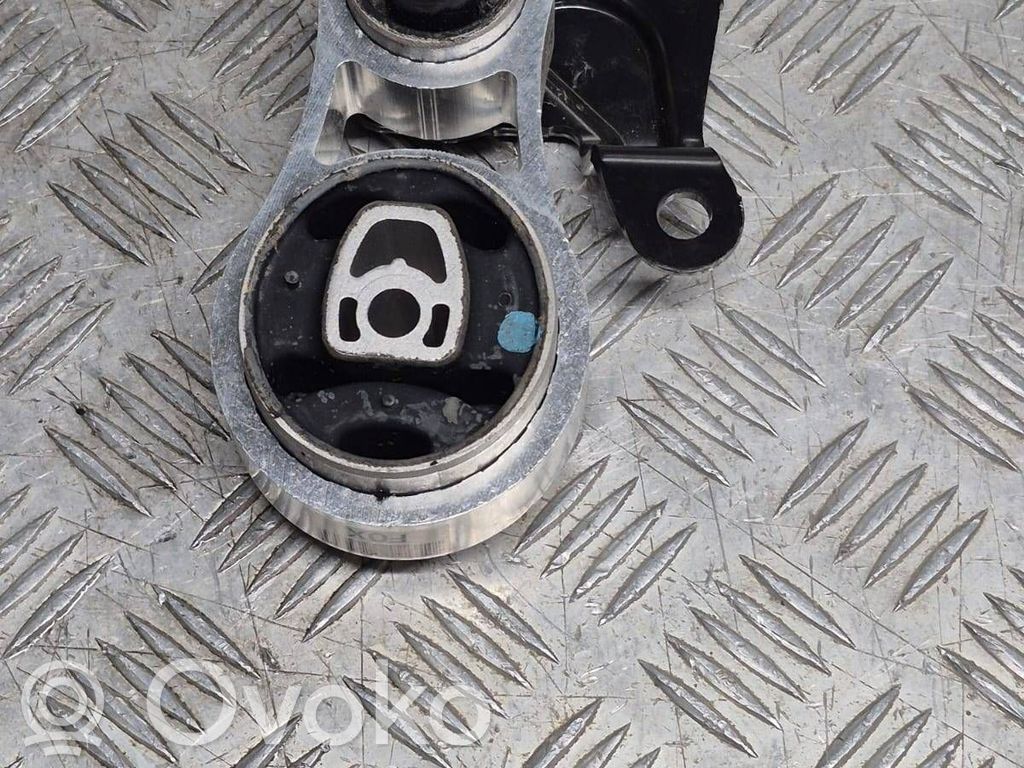 Gearbox mounting bracket   C1B16P082DA