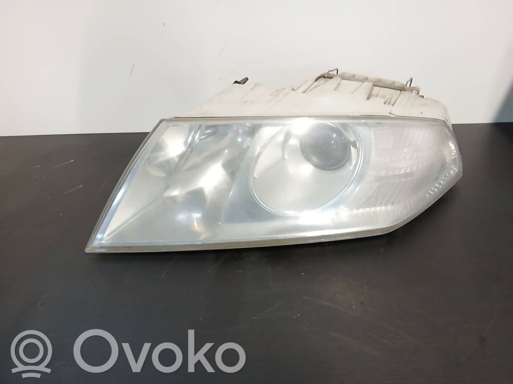Skoda Octavia Mk2 (1Z) Lampa przednia 