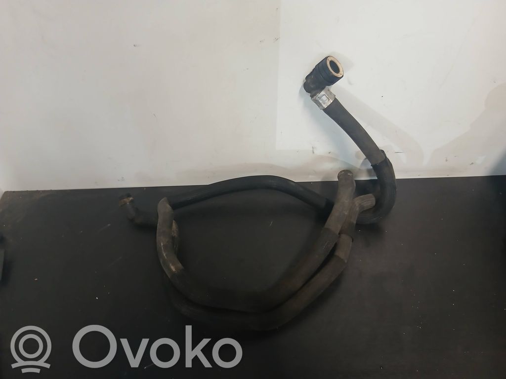 Volvo V70 Przewód / Wąż chłodnicy 