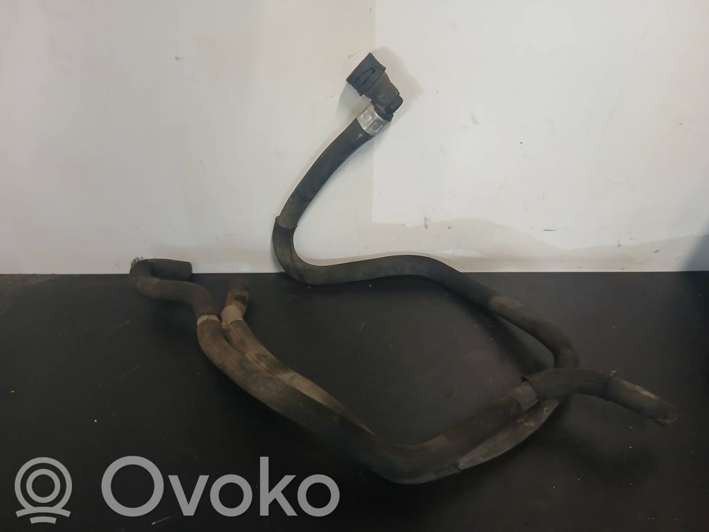 Volvo V70 Przewód / Wąż chłodnicy 
