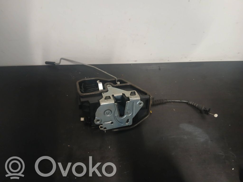 Zamek drzwi przednich   A053702,0353784,900251550018