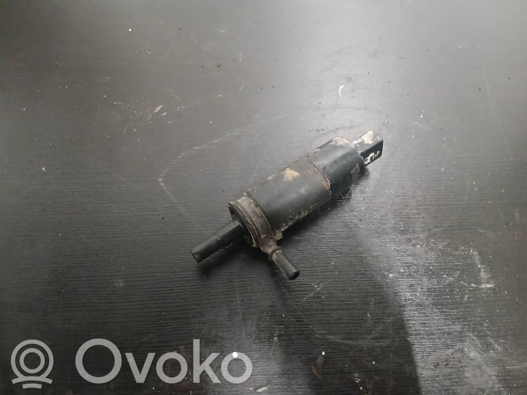 Volvo S60 Pompa spryskiwacza szyby przedniej / czołowej 