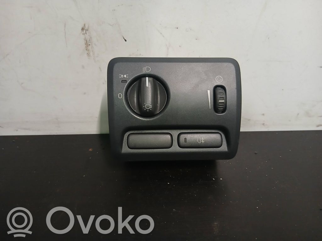 Light switch   9441046,M6L4G00013