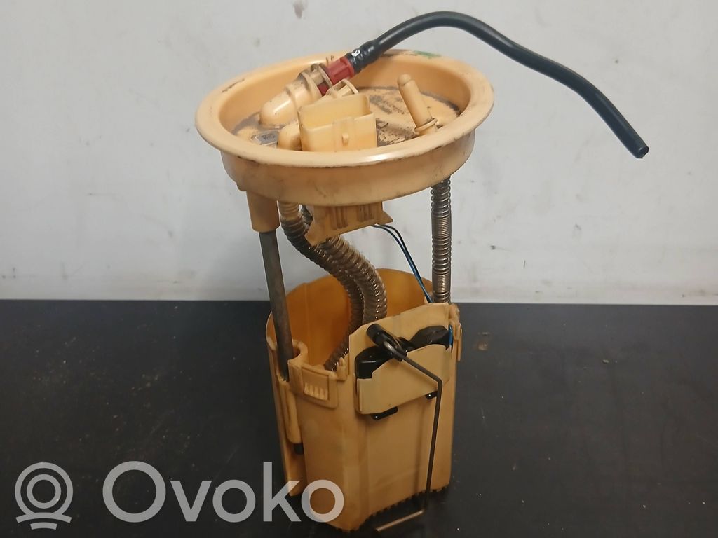 Volvo V70 Fuel injection high pressure pump 