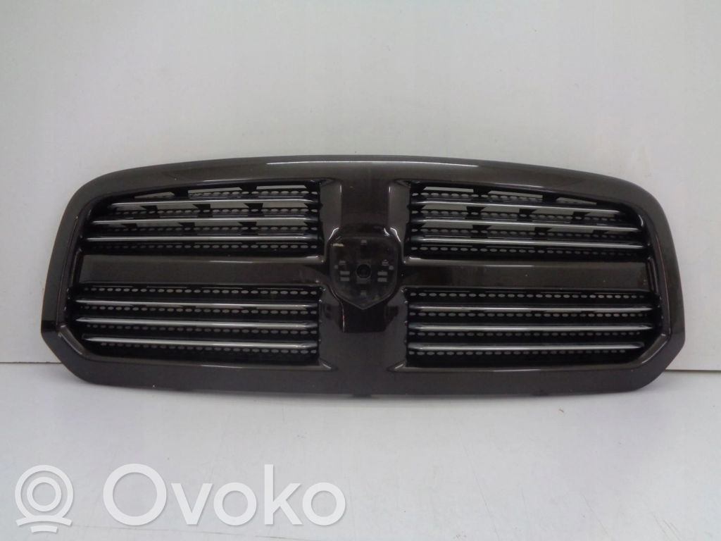Dodge RAM Front bumper upper radiator grill 