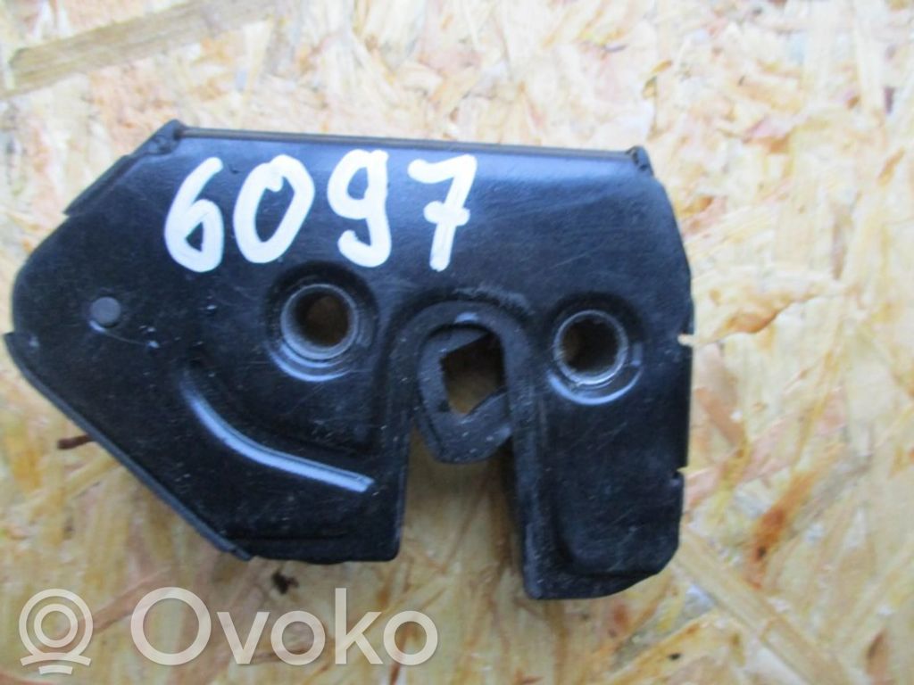 Land Rover Discovery 3 - LR3 Încuietoare portbagaj 
