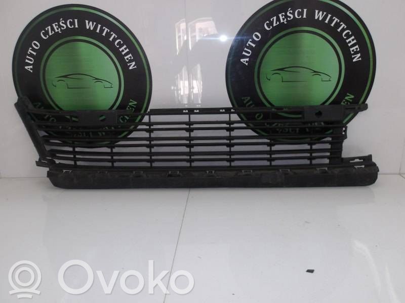 Front bumper lower grill   9811718677