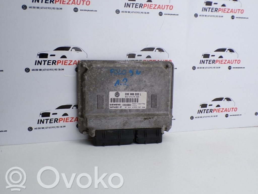 Volkswagen Golf V Engine control unit/module 