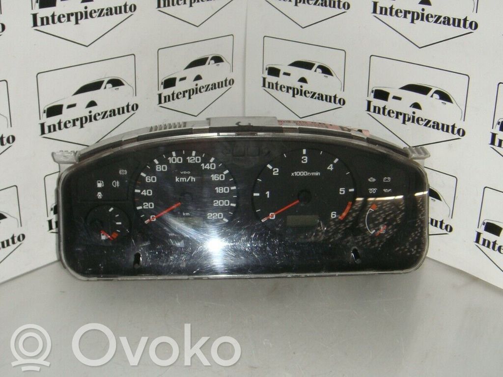 Nissan Primera Licznik / Prędkościomierz 