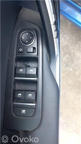 KIA Ceed Electric window control switch 