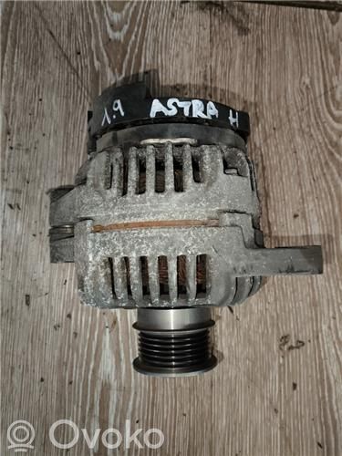 Opel Astra H Ģenerators 