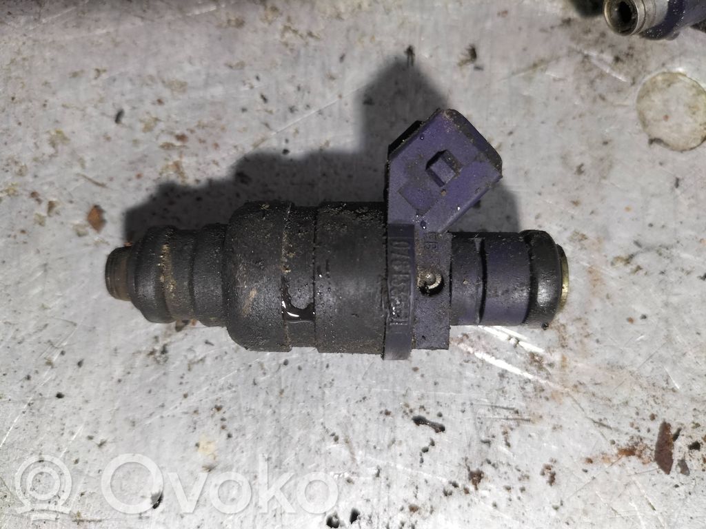 Audi A4 S4 B5 8D Inyector de combustible 