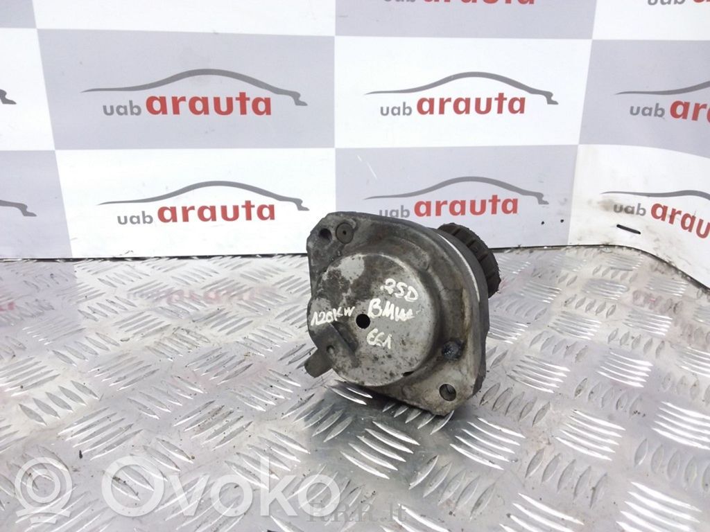 BMW 5 E60 E61 Engine mount bracket 