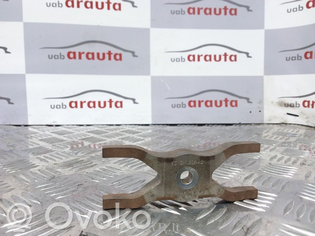 Ford Transit Abrazadera del inyector de combustible 