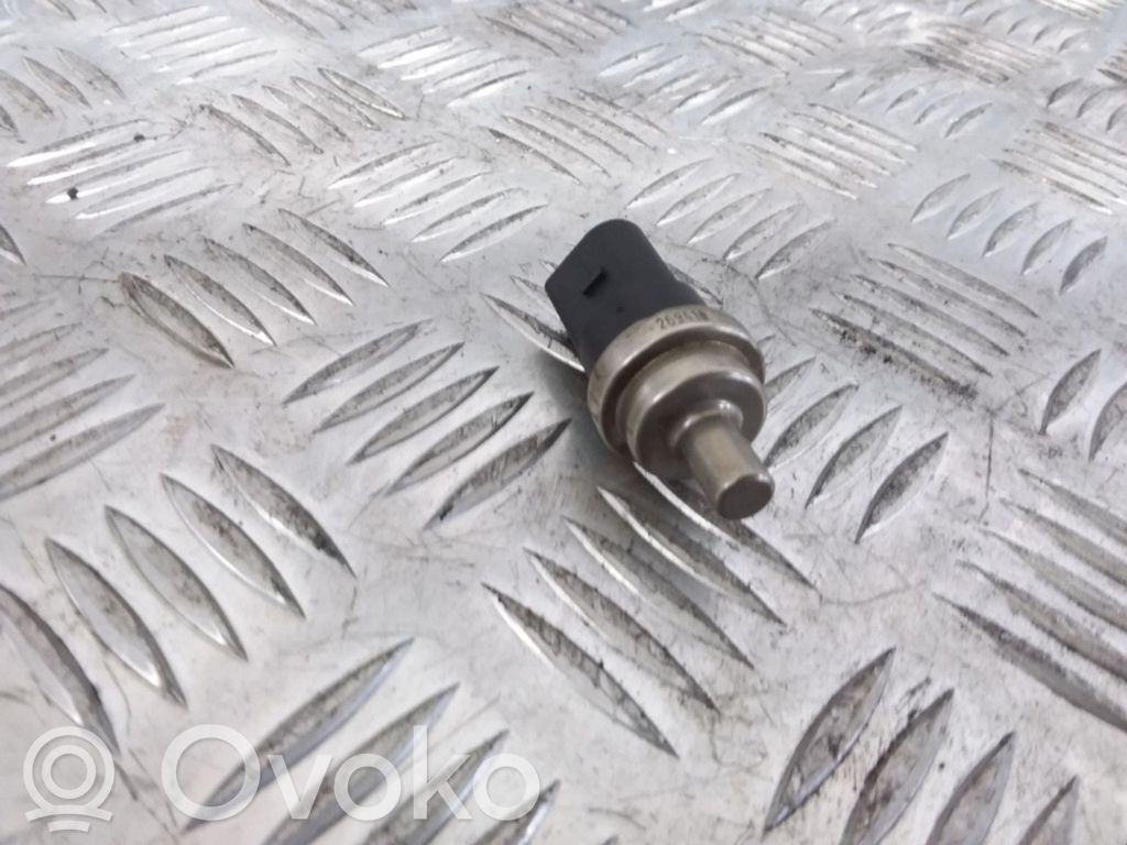 Sensor de temperatura del combustible   269416